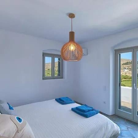 Okyalos - Purely Greek Villa Livadia (Paros)